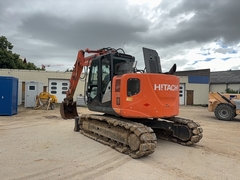 Hitachi ZX135US-5B - - Excavadora de cadenas Usada