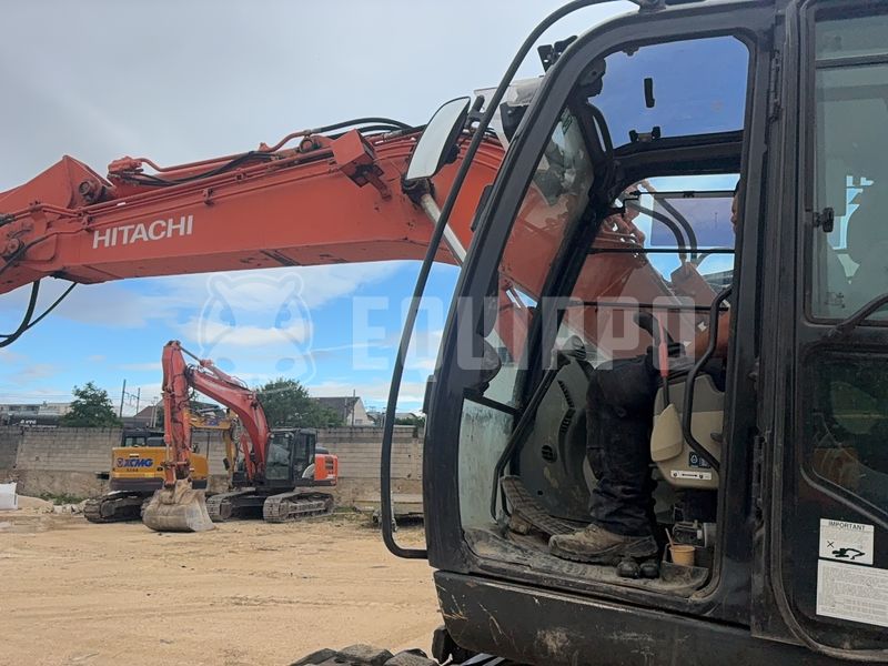 2014 Hitachi ZX135US-5B-48566679