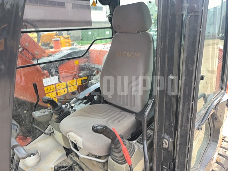 2014 Hitachi ZX135US-5B-48265513