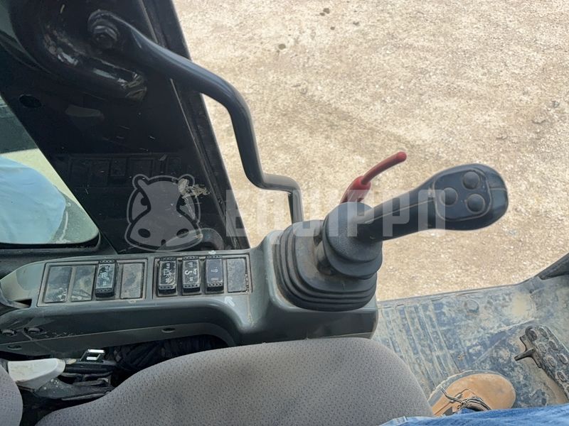 2014 Hitachi ZX135US-5B-48328655