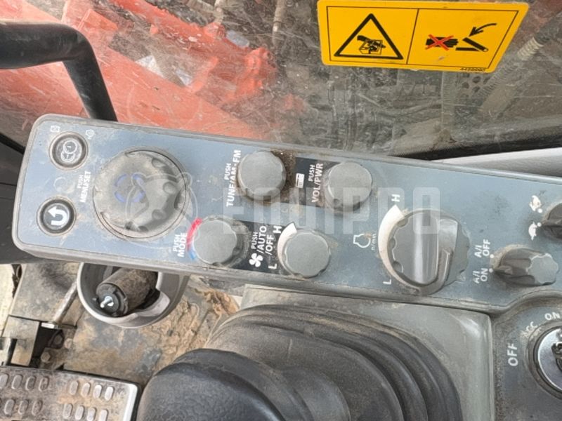 2014 Hitachi ZX135US-5B-48265519