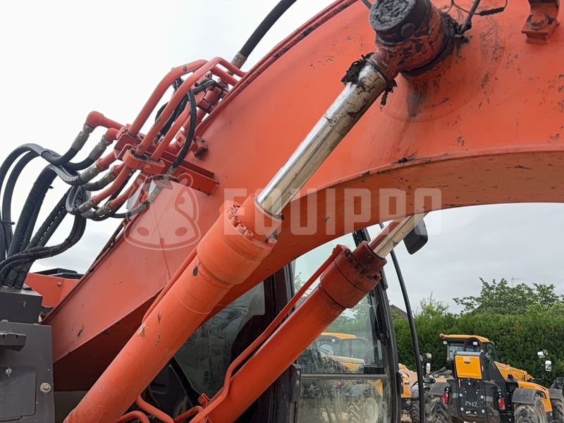 2014 Hitachi ZX135US-5B-48566705