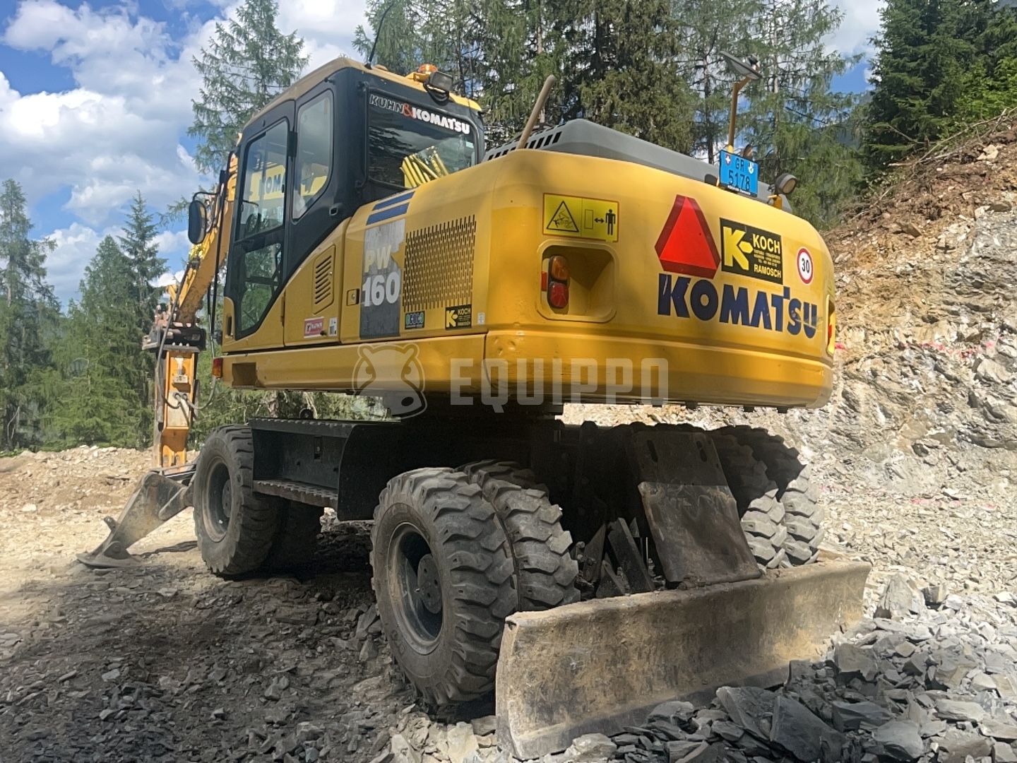 Komatsu PW160-7E0 - - Used Wheeled Excavator