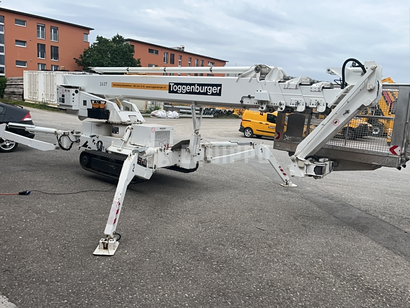 Teupen Leo 30 T (30m) - - Plataforma Araña Usada