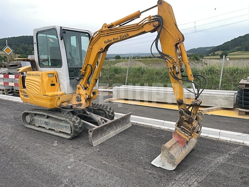 Takeuchi Tb 228 - - Używany Mini koparka < 7t