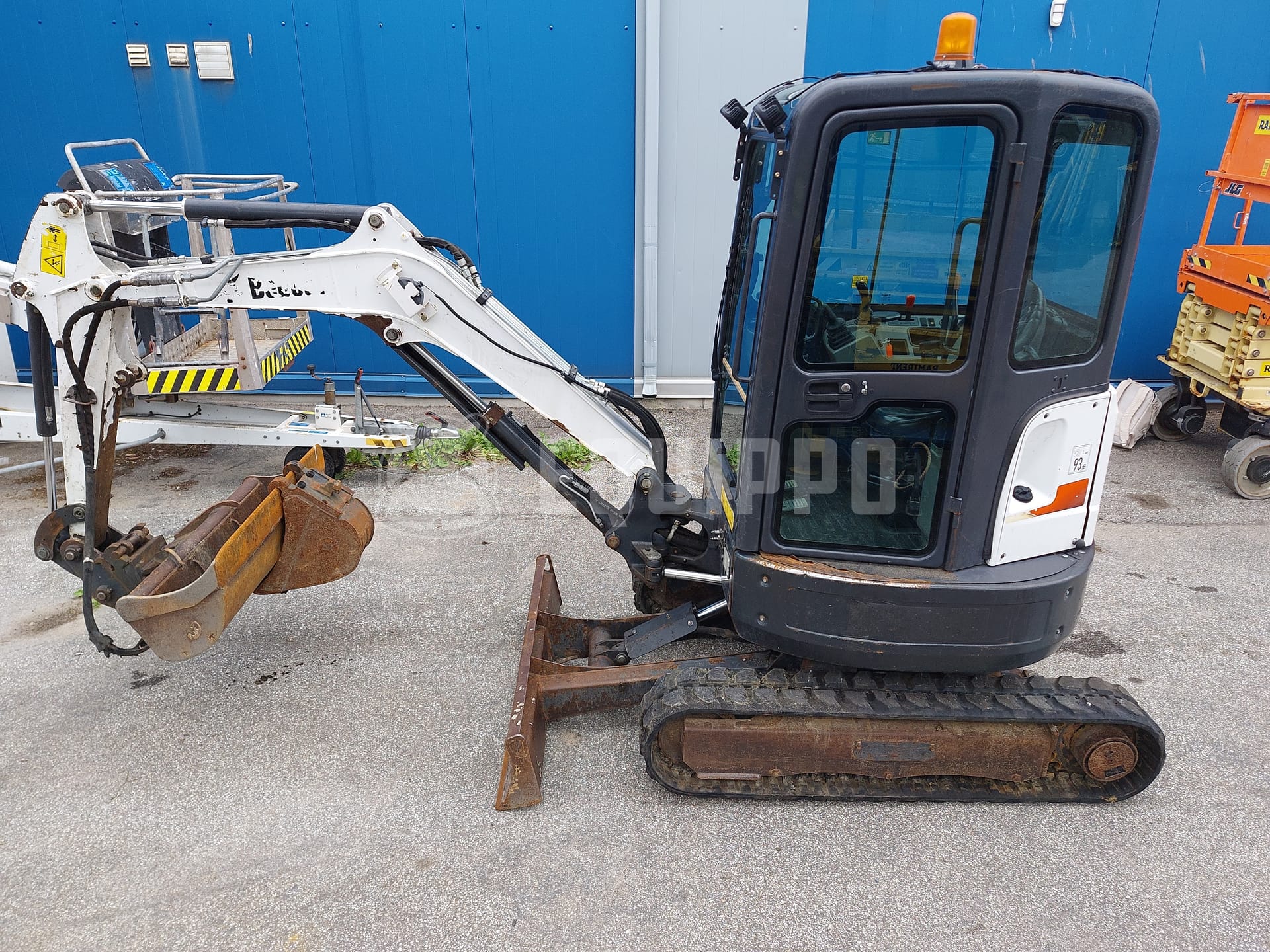 Bobcat E25 - - Mini pelle < 7t d’Occasion