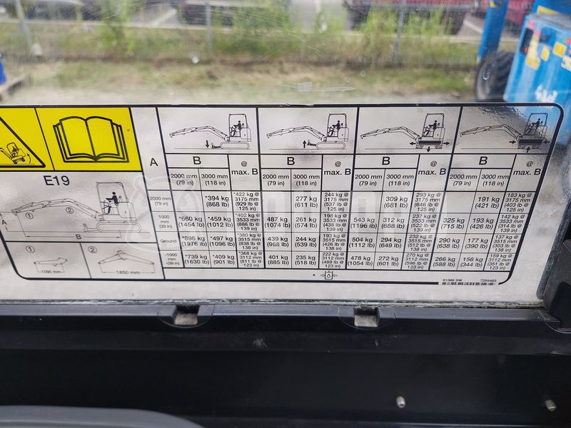 2017 BOBCAT E19-48792045