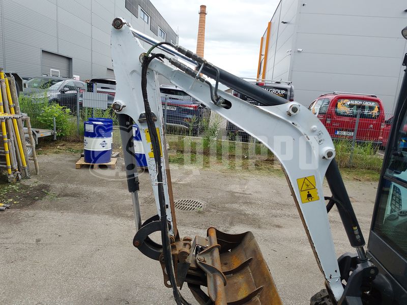 2017 BOBCAT E19-48792102