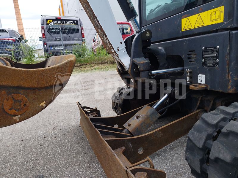 2017 BOBCAT E19-48792120