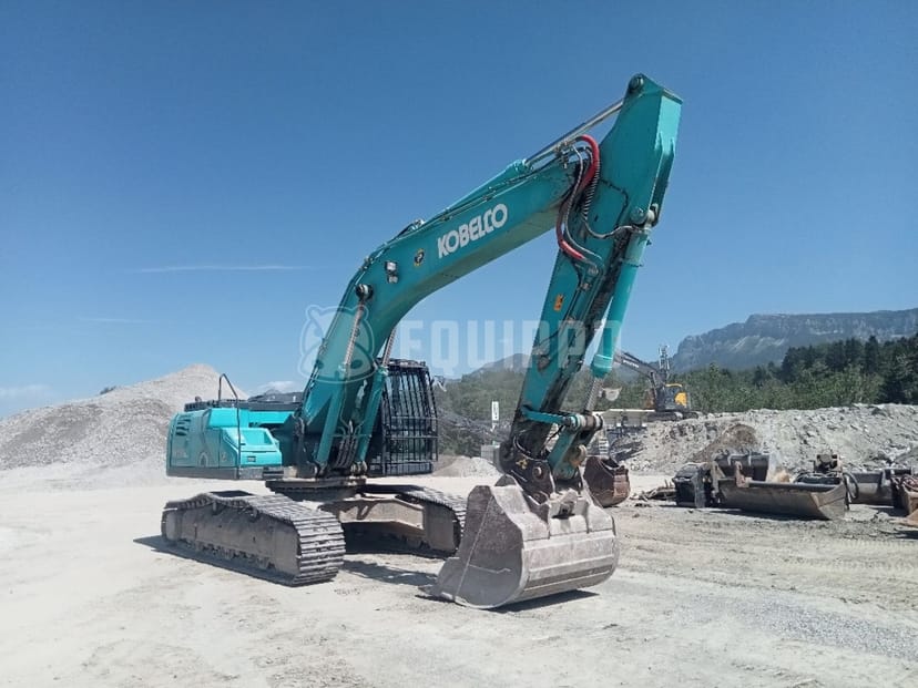 Foto van de Kobelco SK300LC-10