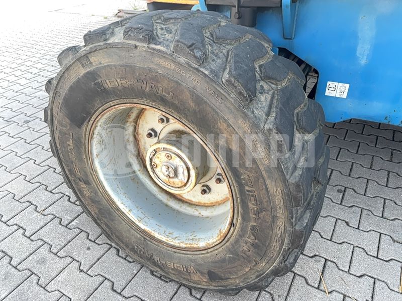 2008 جيني S-85-48809513
