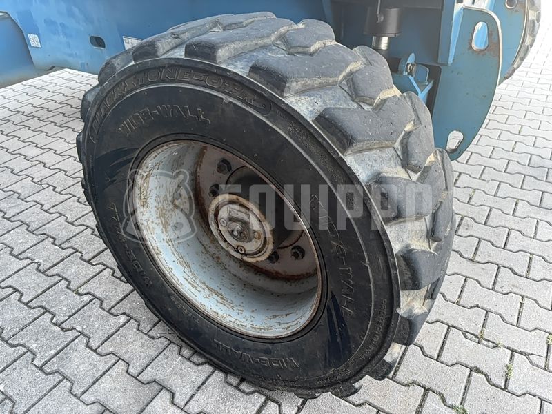 2008 جيني S-85-48809514