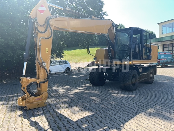 Photo de la Caterpillar M320F