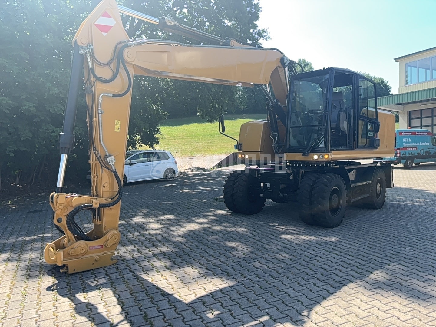 Caterpillar M320F - - Used Wheeled Excavator