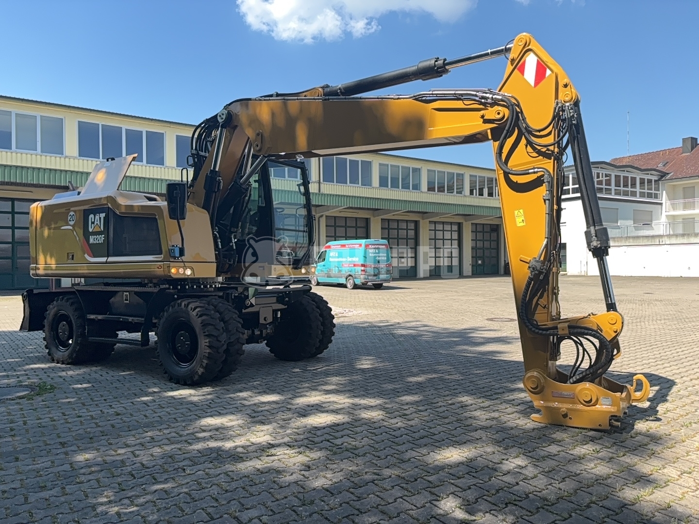 Caterpillar M320F - - Used Wheeled Excavator