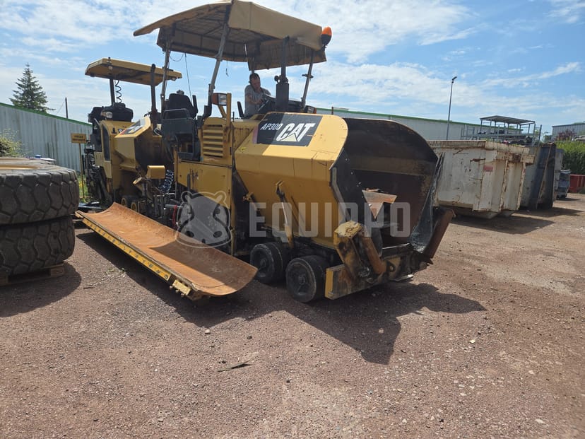 Photo de la Caterpillar AP300