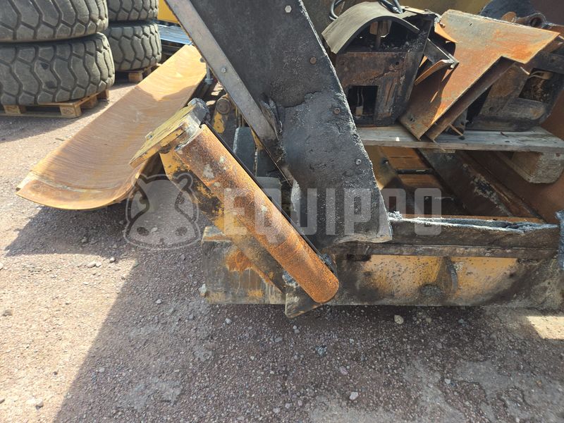 2008 كاتربيلر AP300-48505415