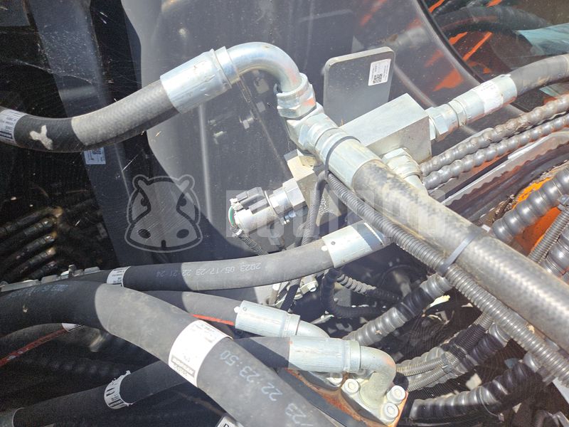 2023 Doosan DX225LC-5-48789053