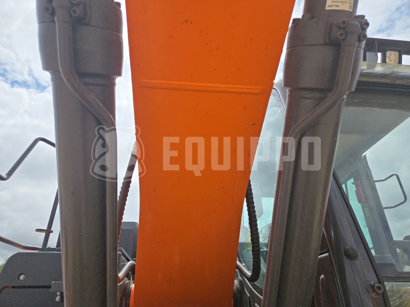 2023 Doosan DX225LC-5-48789059