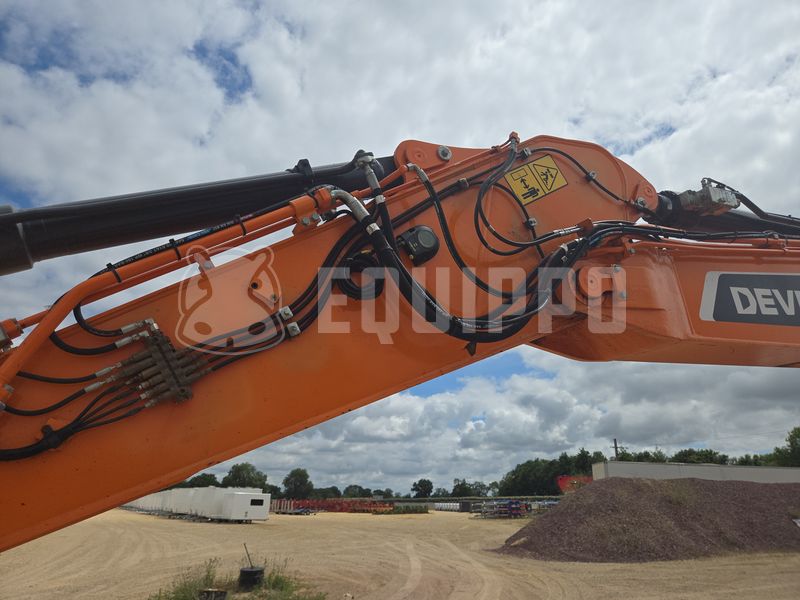 2023 Doosan DX225LC-5-48789031