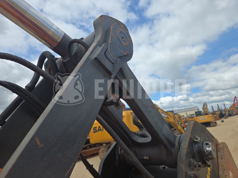 2023 Doosan DX225LC-5-48789074