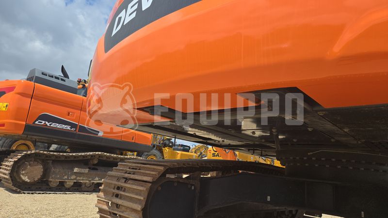 2023 Doosan DX225LC-5-48789032