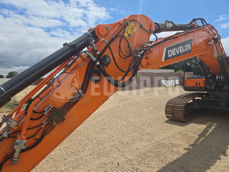2023 Doosan DX225LC-5-48789042