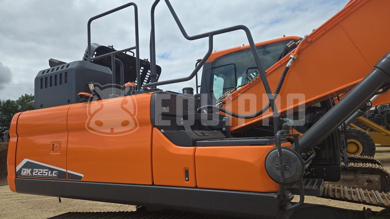 2023 Doosan DX225LC-5-48789015