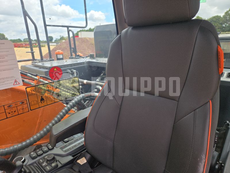 2023 Doosan DX225LC-5-48788970