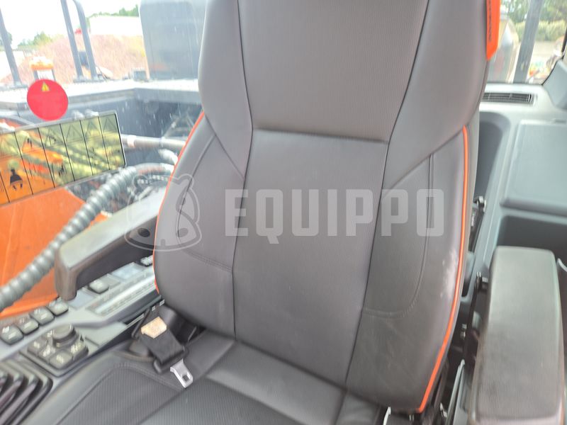 2023 Doosan DX225LC-5-48788971