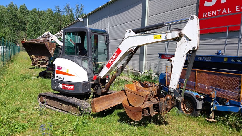 Photo de la Bobcat E35