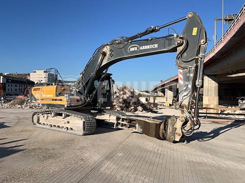 Hyundai HX300ANL - - Used Tracked Excavator