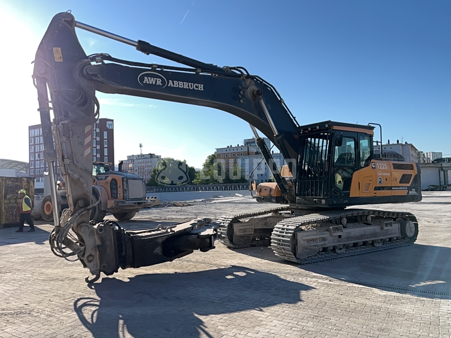 Hyundai HX300ANL - - Used Tracked Excavator