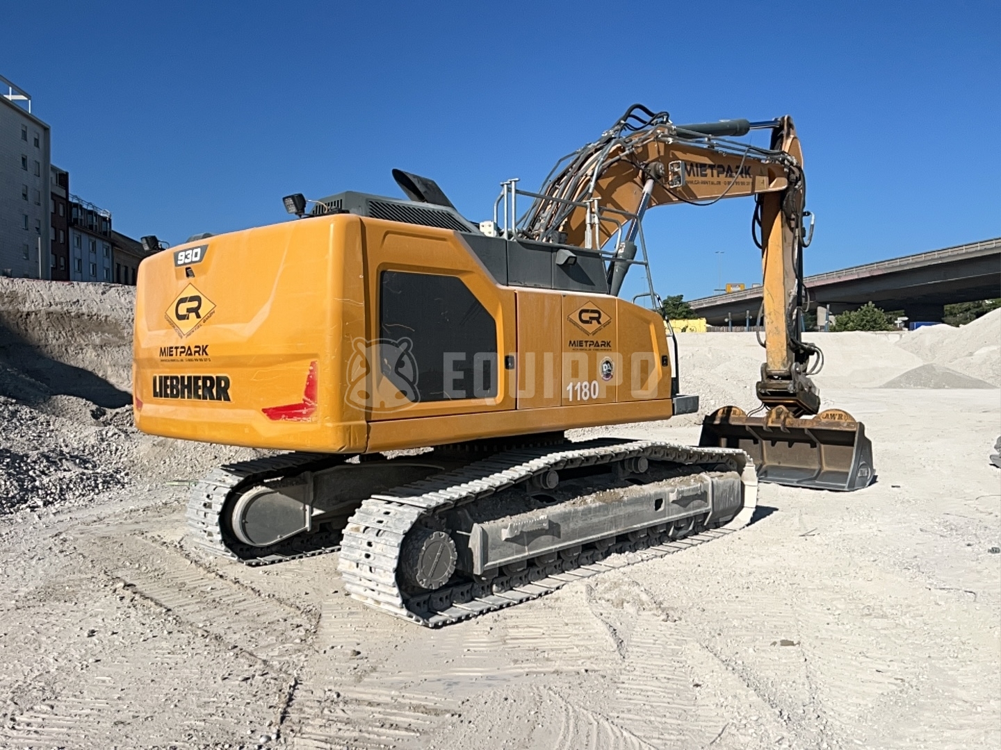 Liebherr R 930 NLC - - Used Tracked Excavator