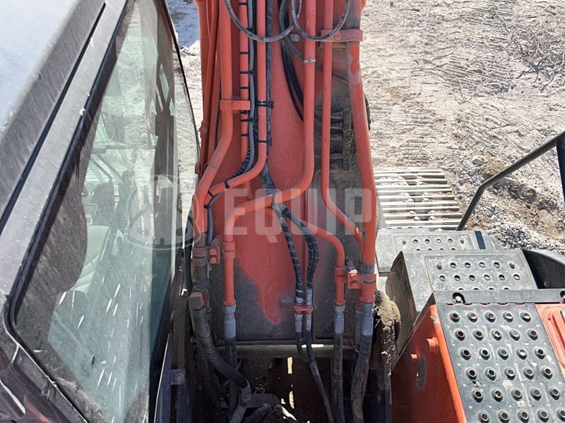 2019 هيتاشى ZX210LC-6-49009723
