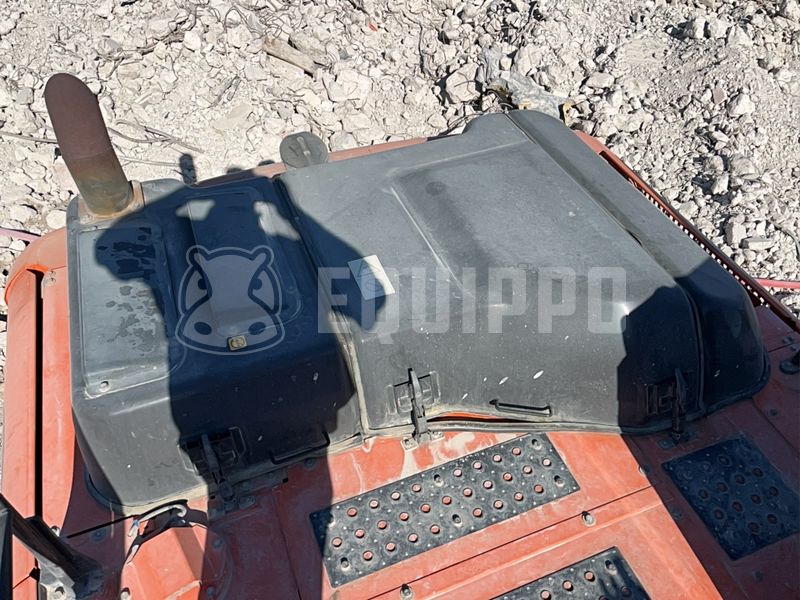 2019 هيتاشى ZX210LC-6-49009640