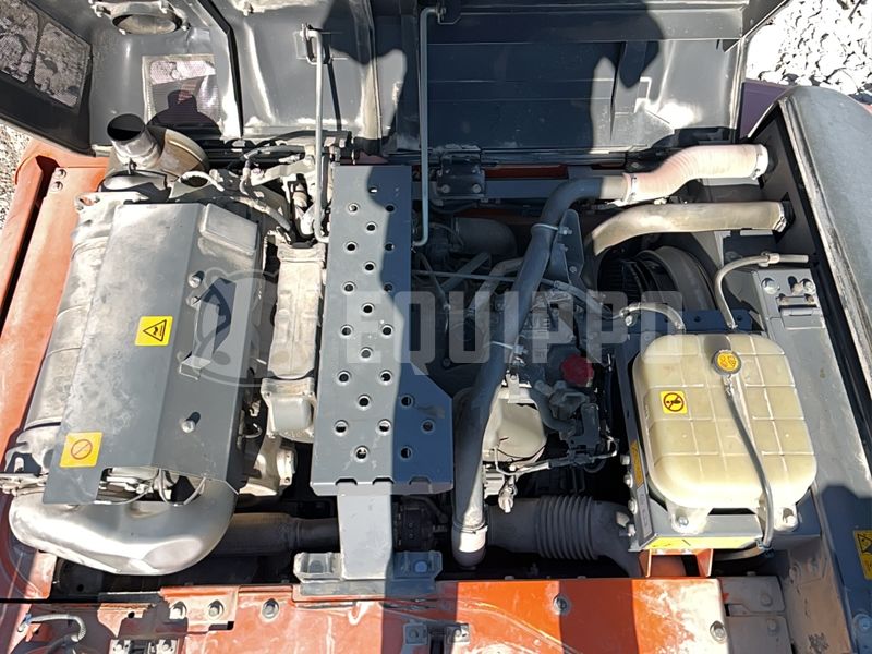 2019 هيتاشى ZX210LC-6-49009641