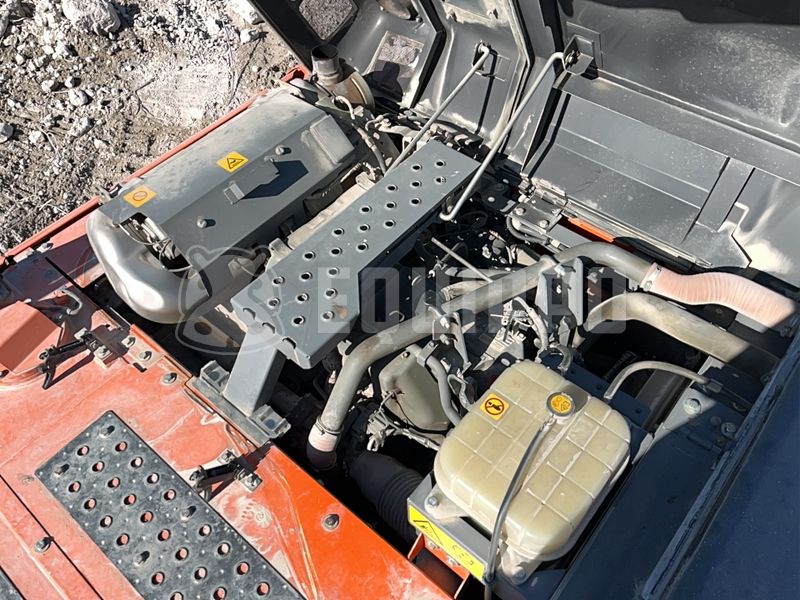 2019 هيتاشى ZX210LC-6-49009642