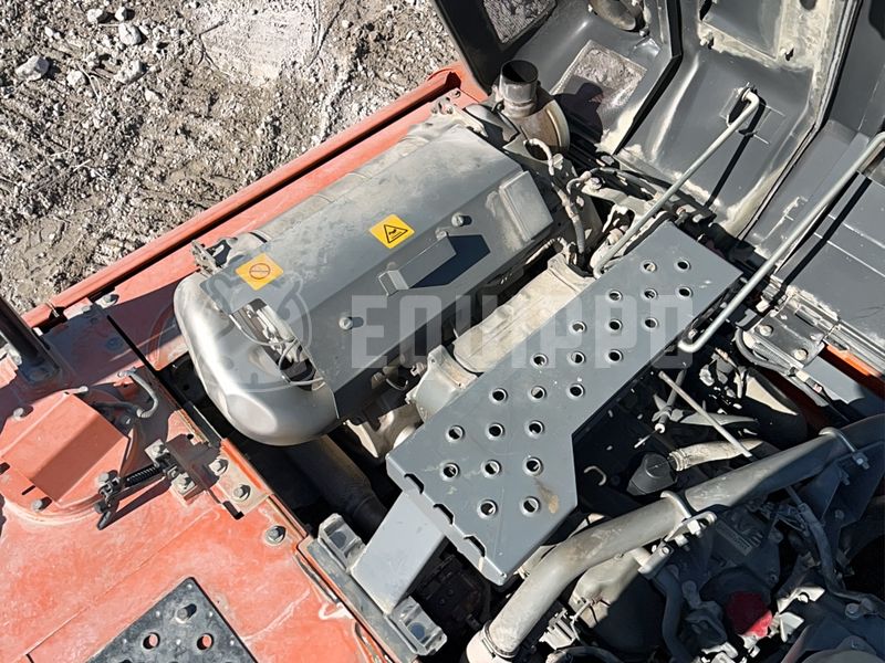 2019 هيتاشى ZX210LC-6-49009644