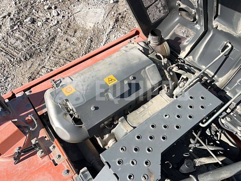2019 هيتاشى ZX210LC-6-49009653