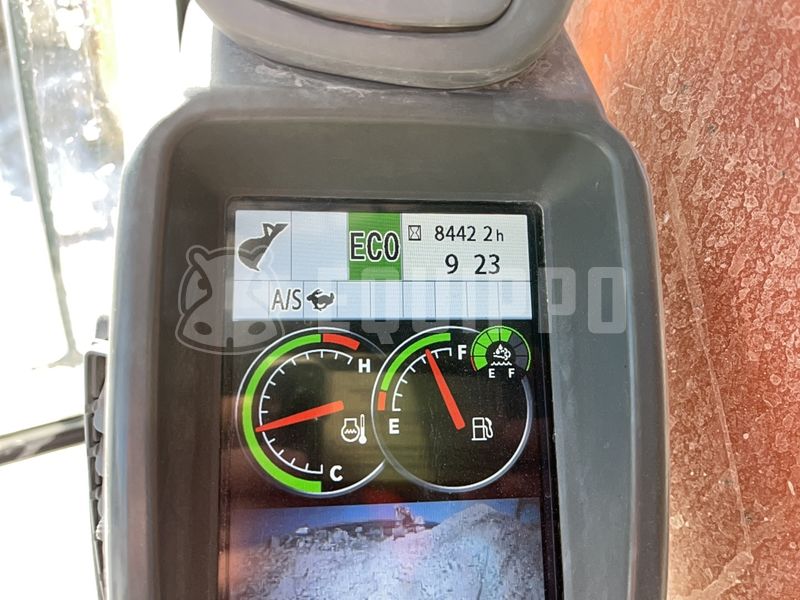 2019 هيتاشى ZX210LC-6-49009632