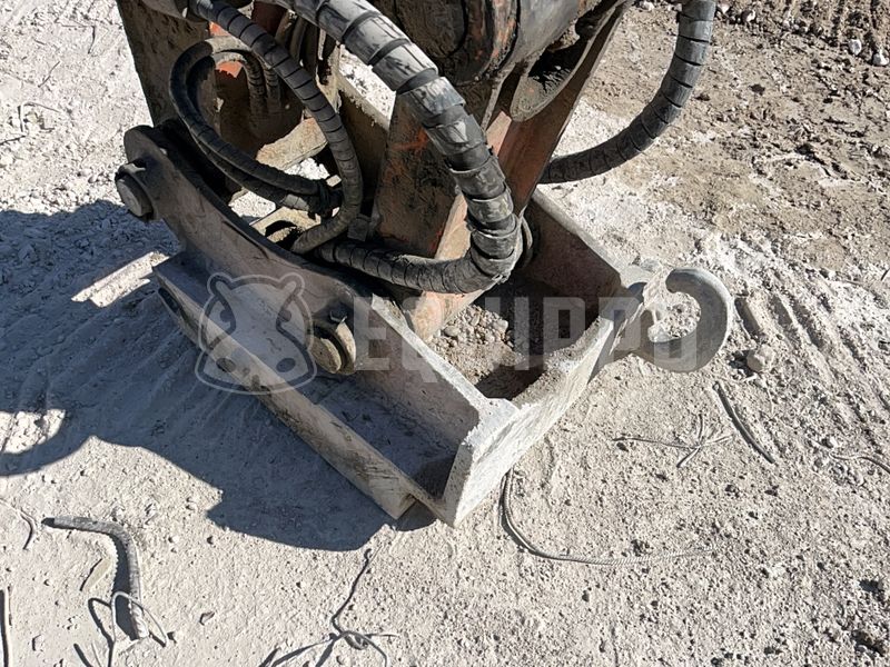 2019 هيتاشى ZX210LC-6-49009737
