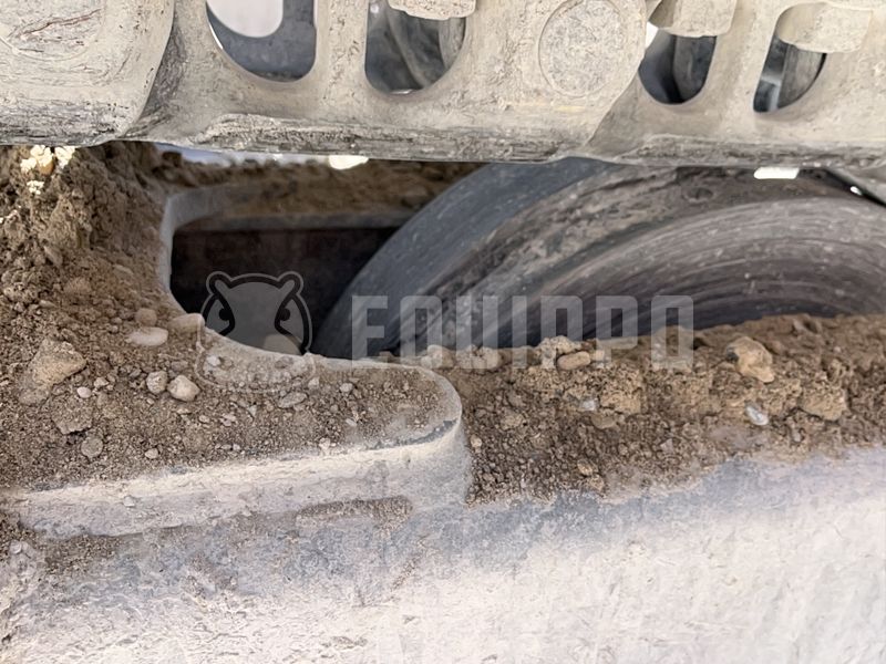 2019 هيتاشى ZX210LC-6-49009776