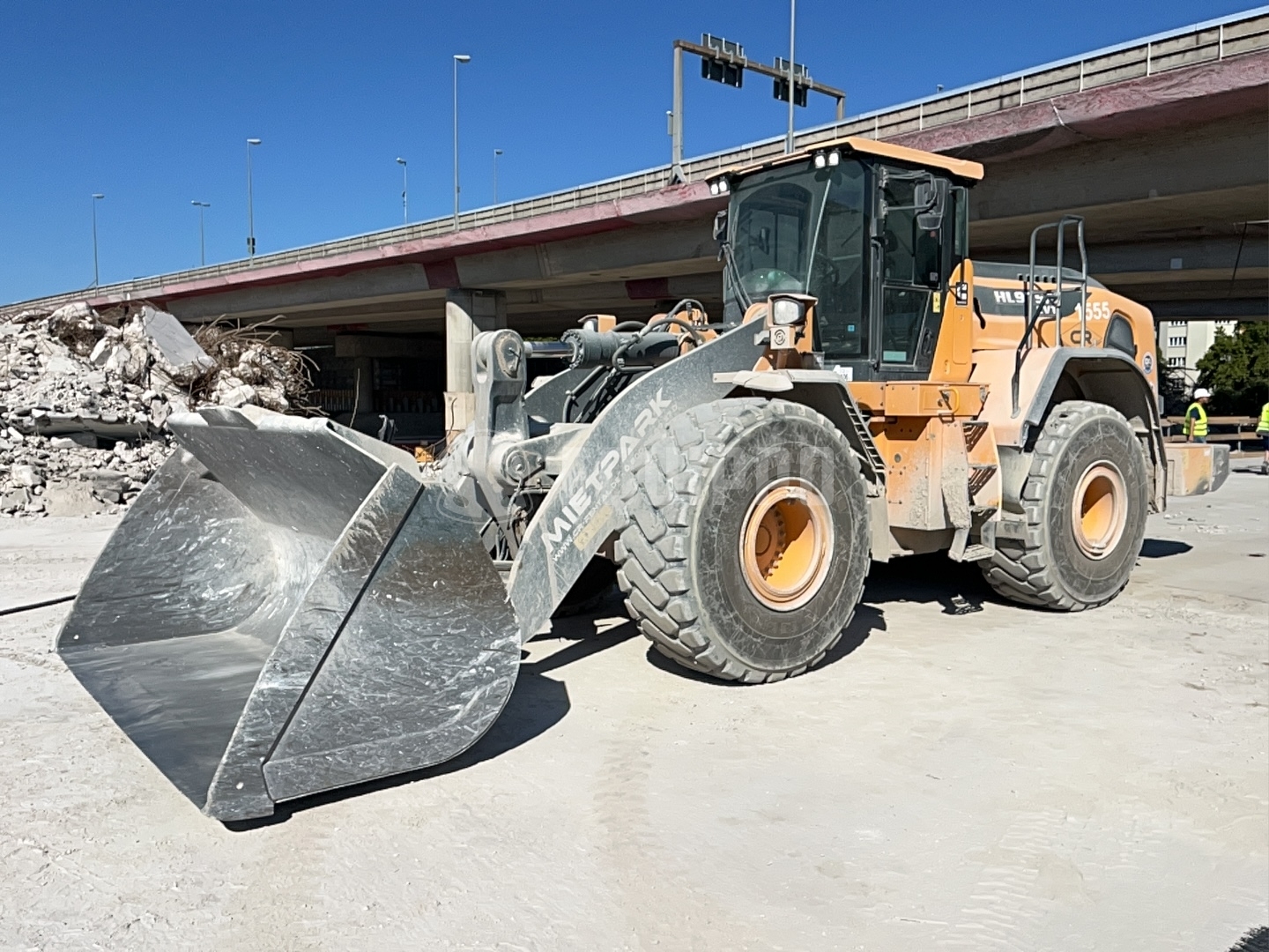 Hyundai HL975ACVT - - Used Wheel Loader