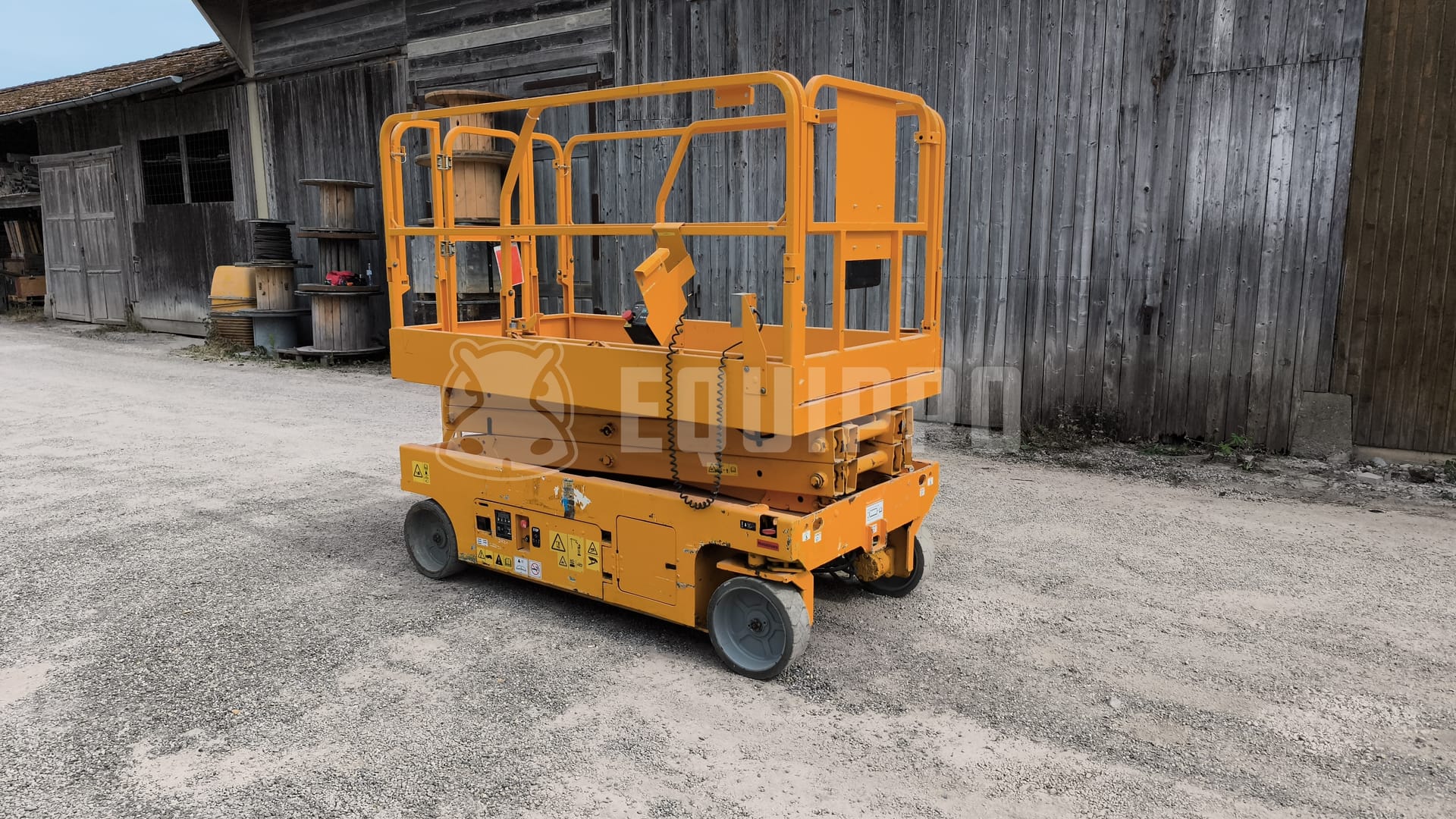 Genie GS-2046 - - Used Scissor Lift