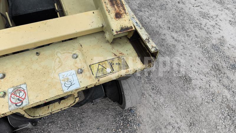 2012 جيه ال جي 1930ES-49042747