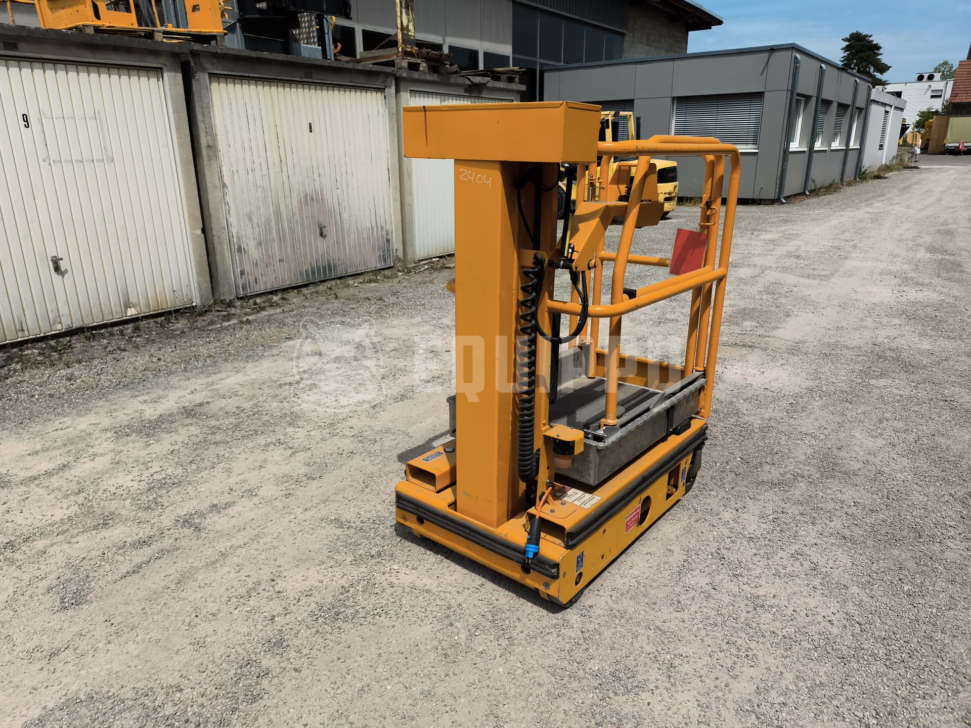 Nano SP - - Used Scissor Lift