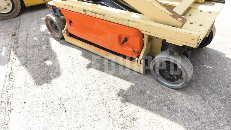 2010 JLG 1930 ES-49042600