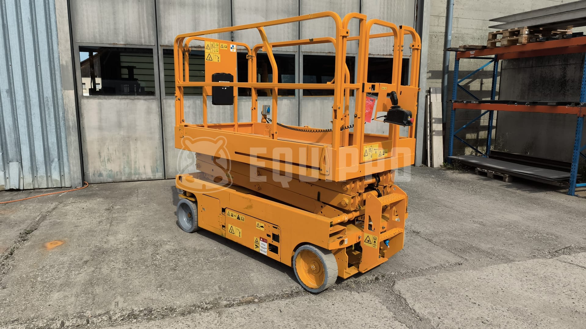 Genie GS-2046 - - Used Scissor Lift