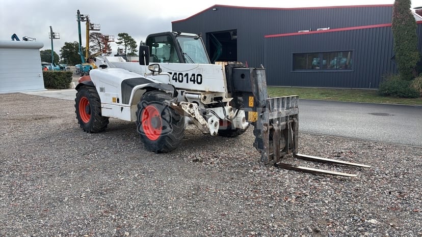 Foto van de Bobcat T40140